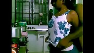 Witness maid nailed by chief in the kitchen